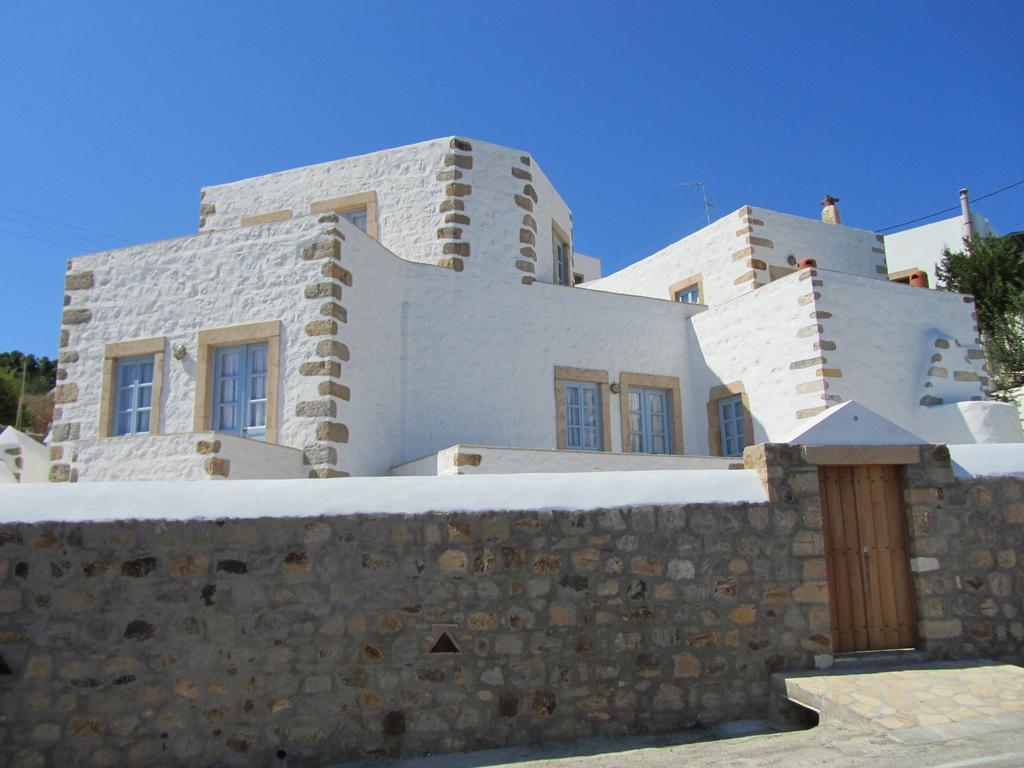 Porto Scoutari Romantic Hotel 스칼라 외부 사진
