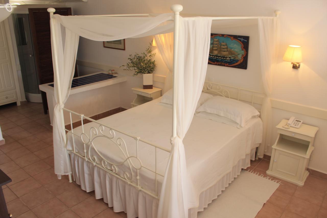 Porto Scoutari Romantic Hotel 스칼라 외부 사진