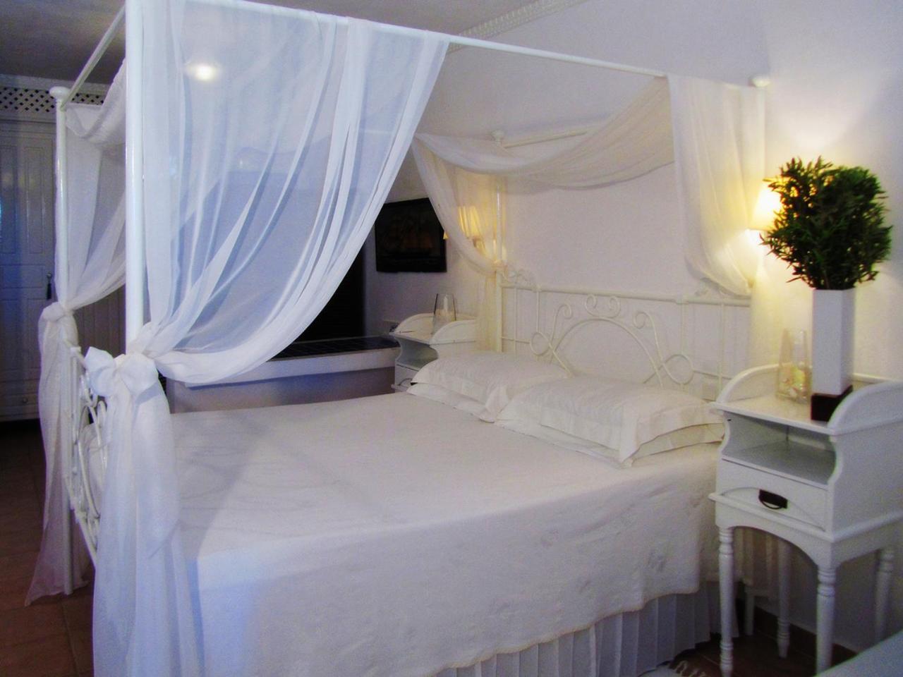 Porto Scoutari Romantic Hotel 스칼라 외부 사진