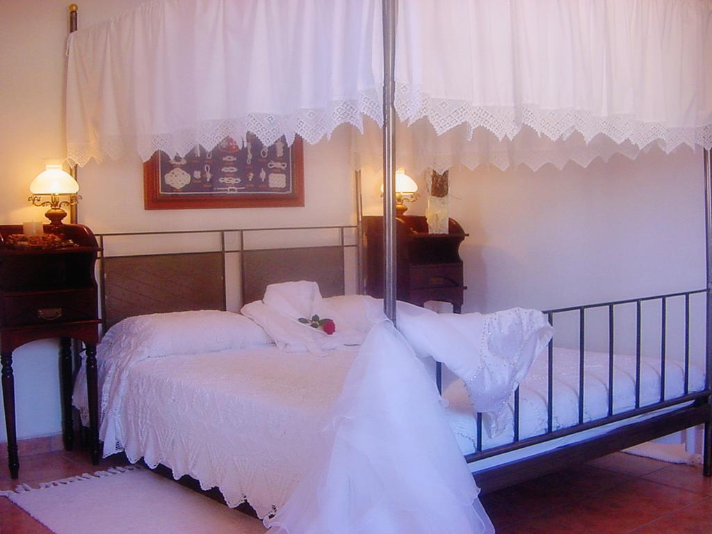 Porto Scoutari Romantic Hotel 스칼라 외부 사진