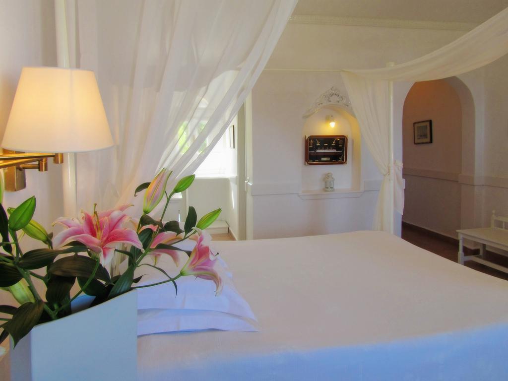 Porto Scoutari Romantic Hotel 스칼라 외부 사진