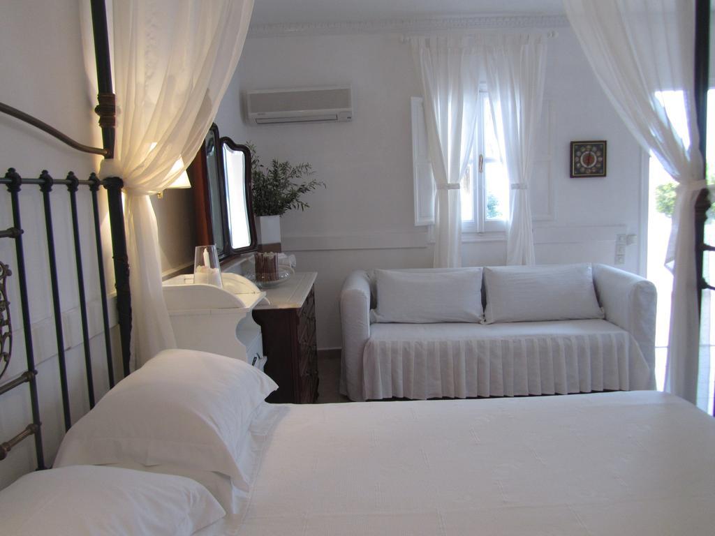 Porto Scoutari Romantic Hotel 스칼라 외부 사진