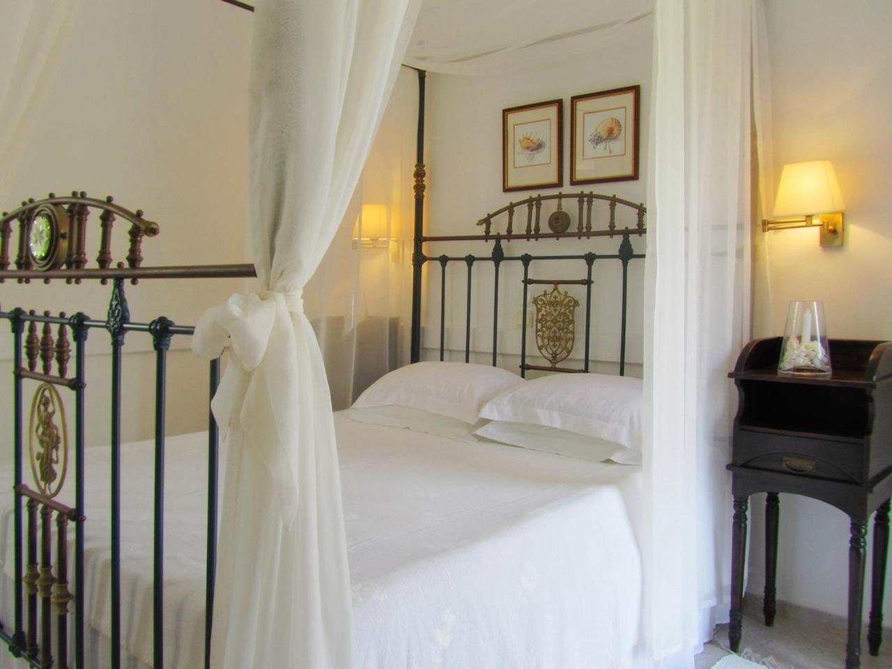 Porto Scoutari Romantic Hotel 스칼라 외부 사진